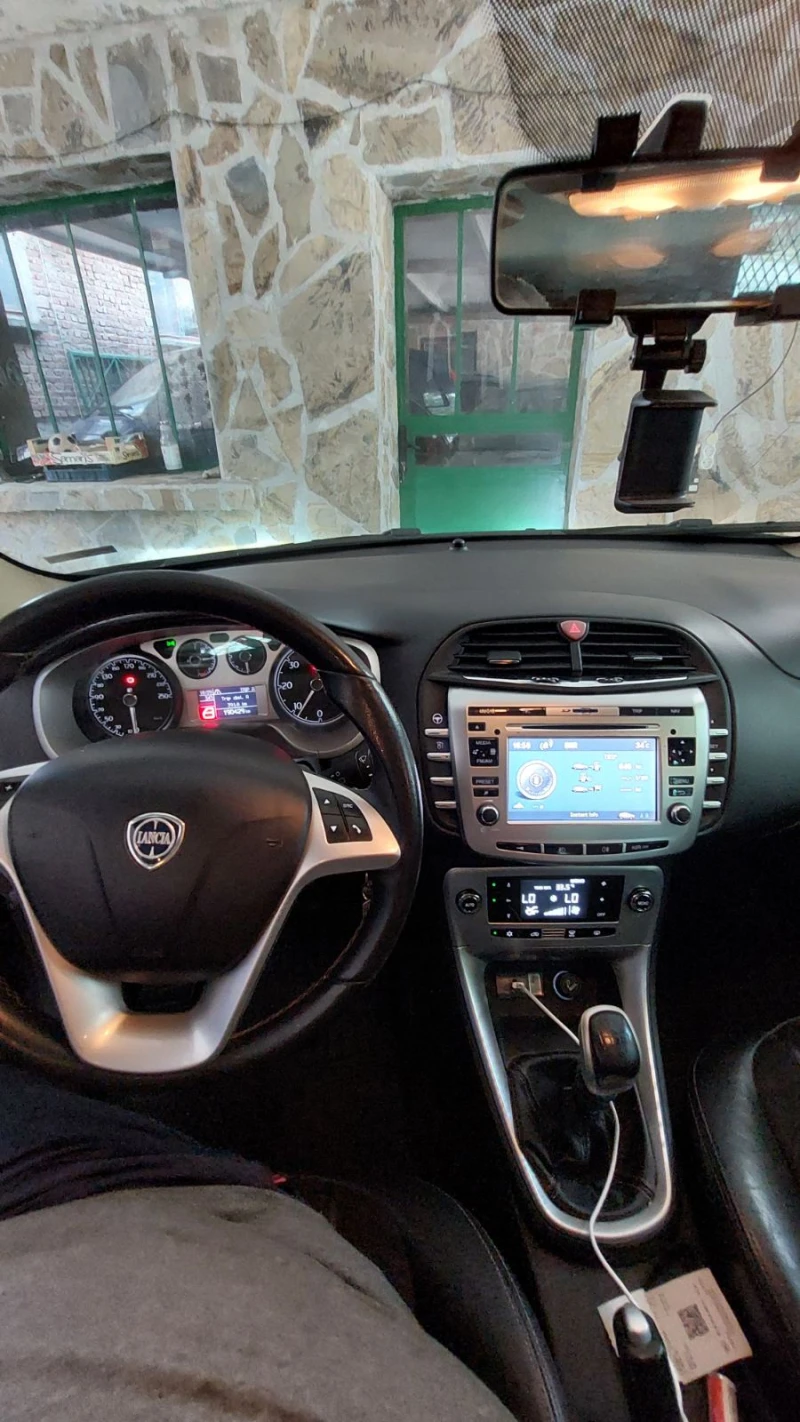 Lancia Delta, снимка 7 - Автомобили и джипове - 52659872