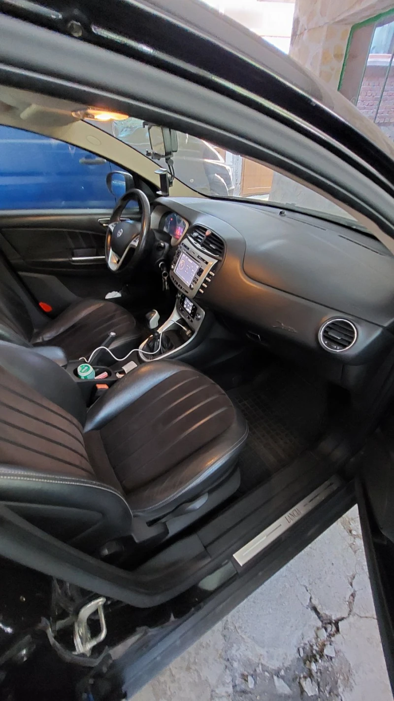 Lancia Delta, снимка 4 - Автомобили и джипове - 52659872