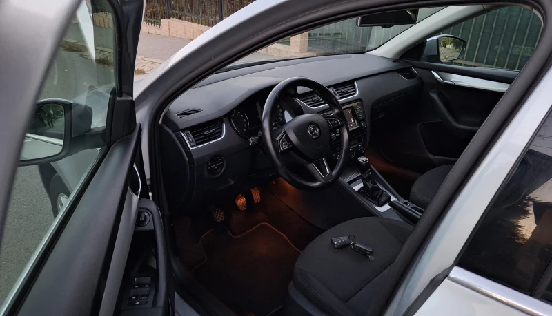 Skoda Octavia 2.0tdi 150кс 4x4 Ръчни 6 скорости, снимка 7 - Автомобили и джипове - 52962489