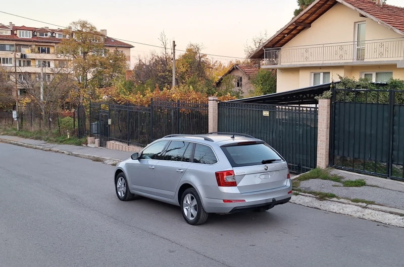Skoda Octavia 2.0tdi 150кс 4x4 Ръчни 6 скорости, снимка 11 - Автомобили и джипове - 52962489