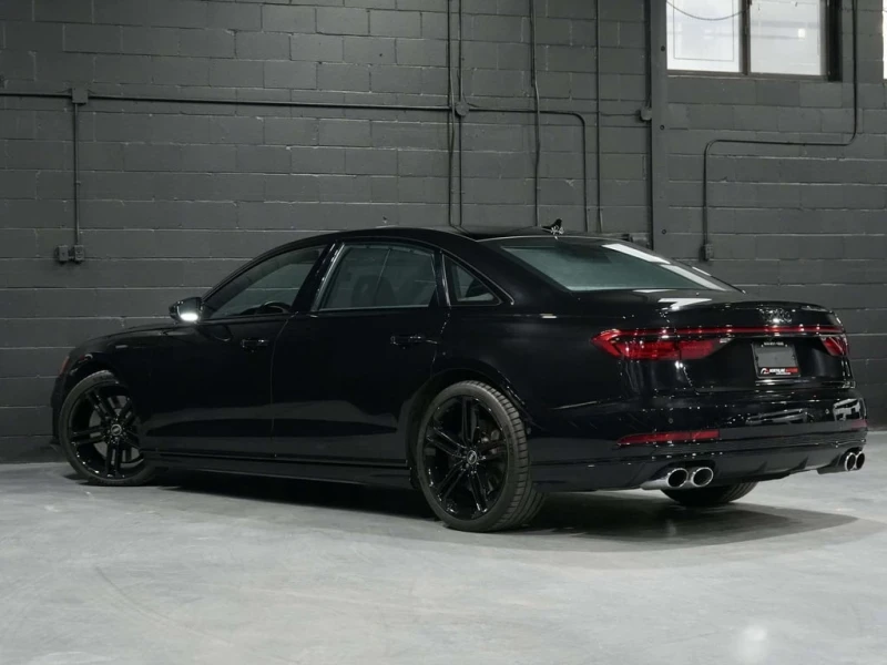 Audi S8 * quattro HUD/CARBON FIBER/BANG&O/PANO/360 CAM, снимка 6 - Автомобили и джипове - 53309308