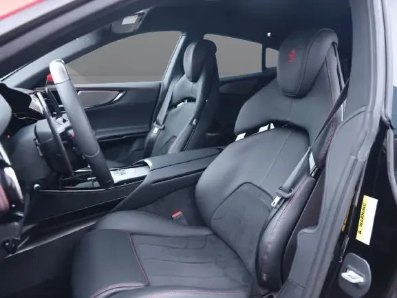 Ferrari Purosangue = Carbon Ceramic Brakes = Гаранция, снимка 7 - Автомобили и джипове - 55486378