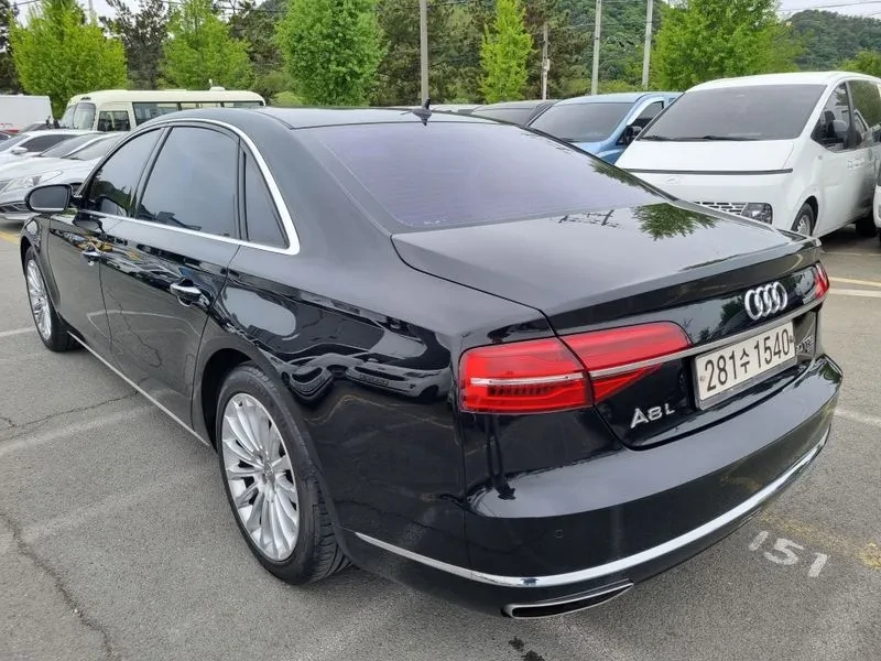 Audi A8 3.0 TFSI Quattro - САМО 30% АВАНС, снимка 8 - Автомобили и джипове - 56219523