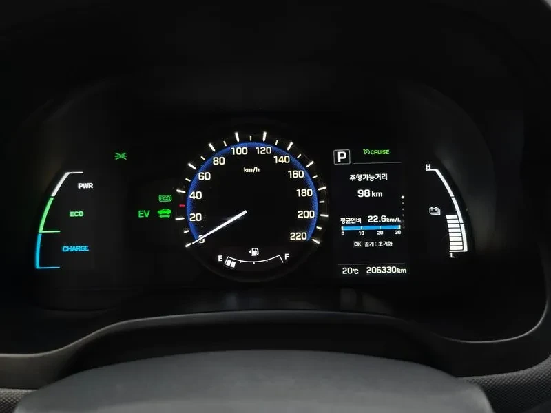 Hyundai Ioniq HYBRID N, снимка 8 - Автомобили и джипове - 56304309