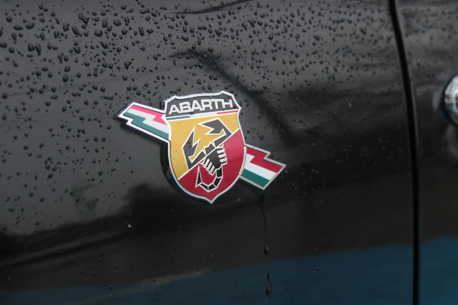 Fiat 500 Abarth 1.4TURBO 160Hp * АВТОМАТ* ЛИЗИНГ* БАРТЕР - изображение 8