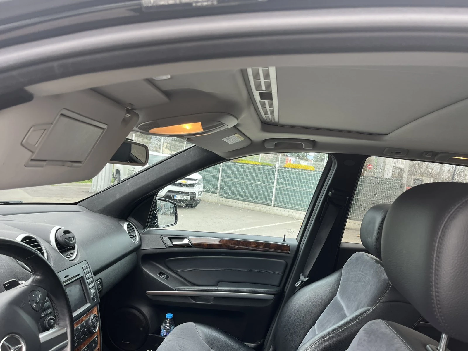 Mercedes-Benz ML 550 550 - изображение 9