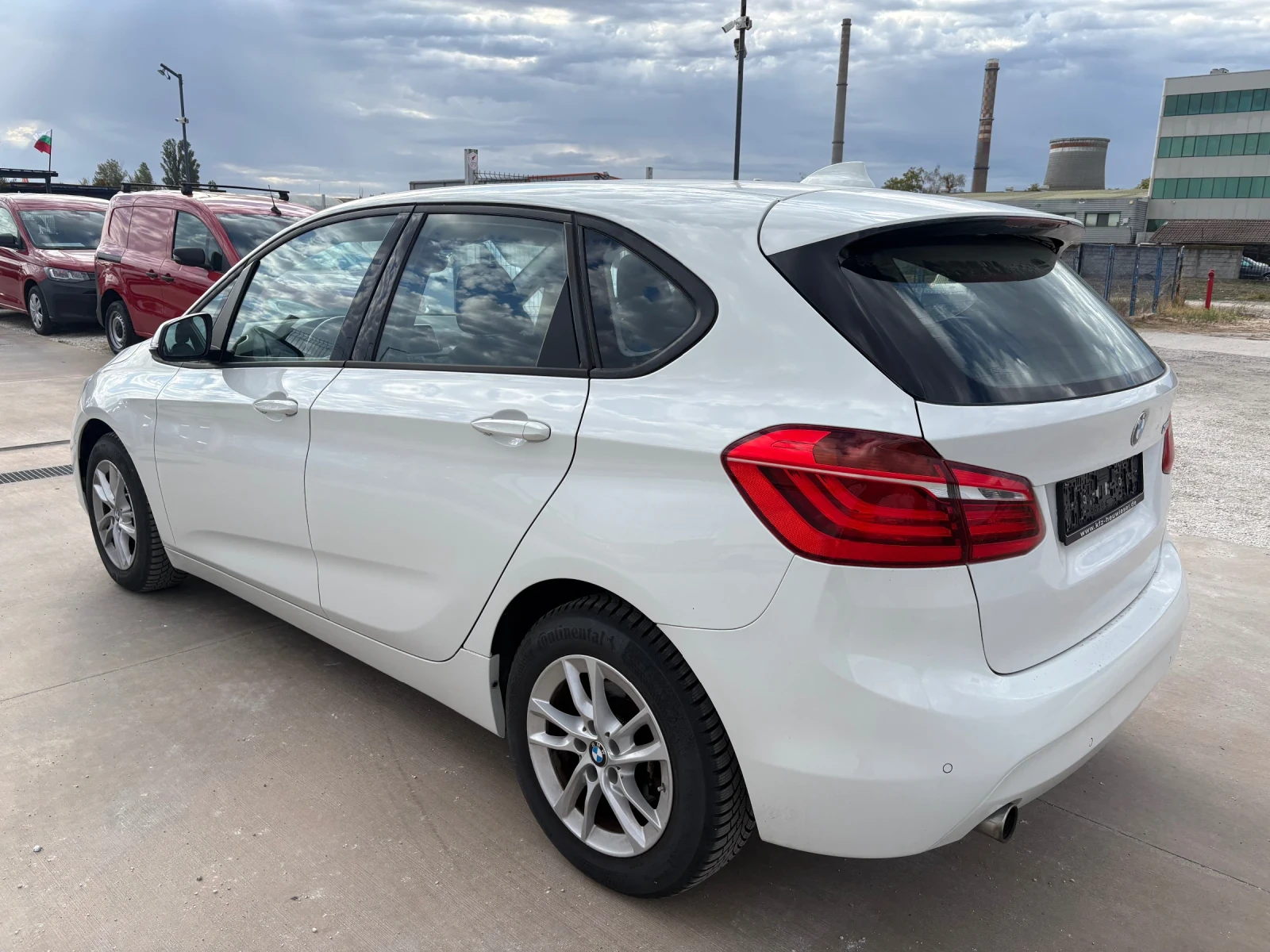 BMW 2 Active Tourer 218D, снимка 4 - Автомобили и джипове - 50361315
