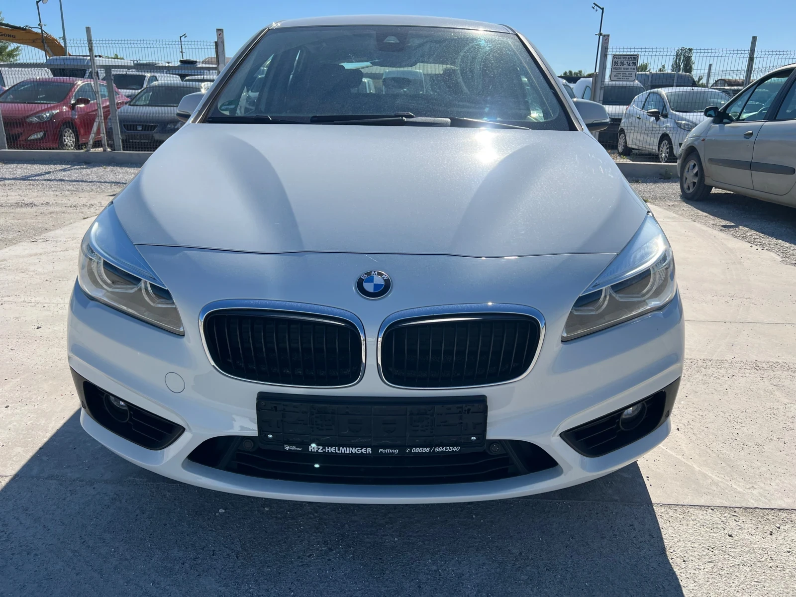 BMW 2 Active Tourer 218D - изображение 2