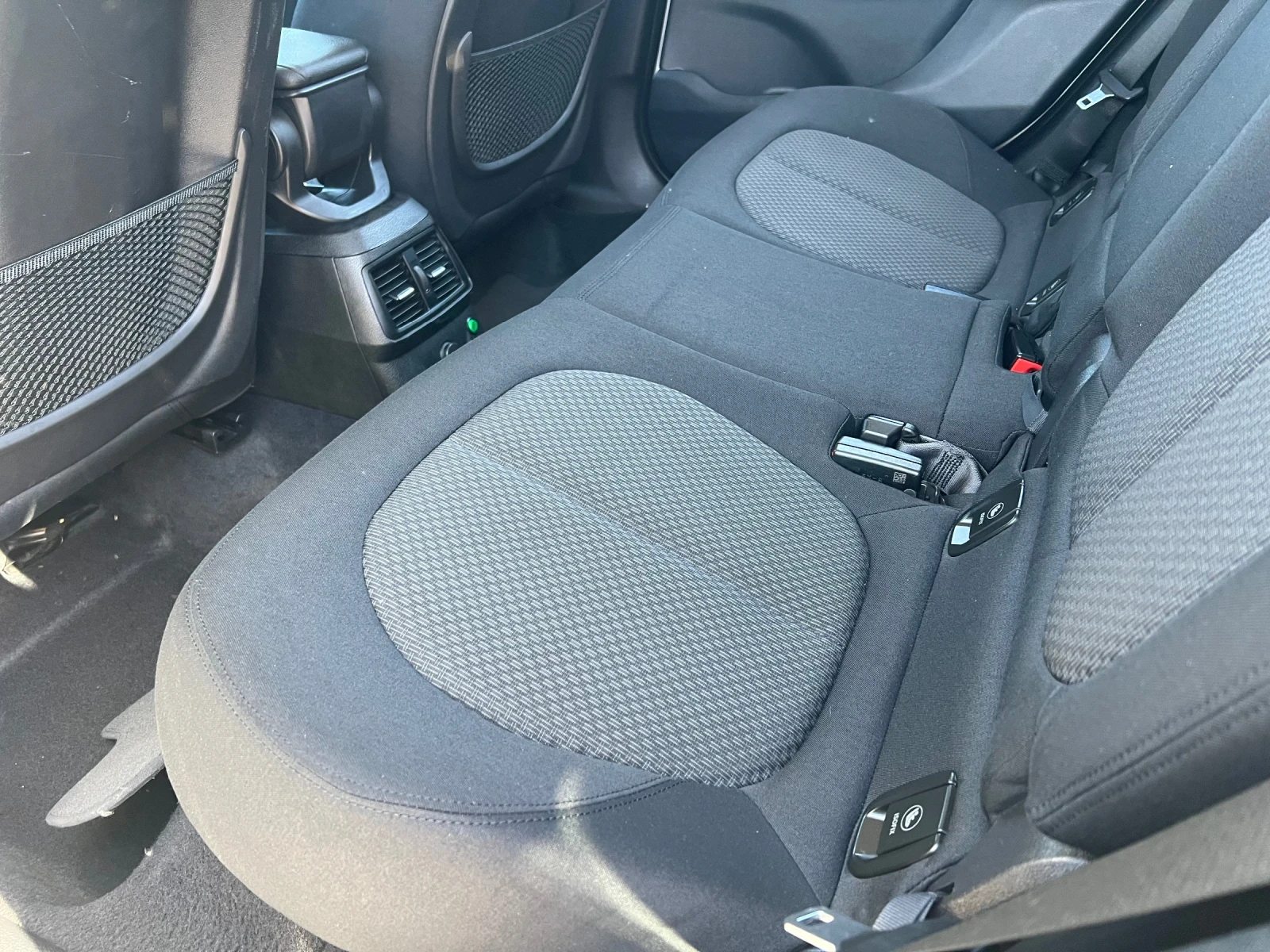 BMW 2 Active Tourer 218D - изображение 8