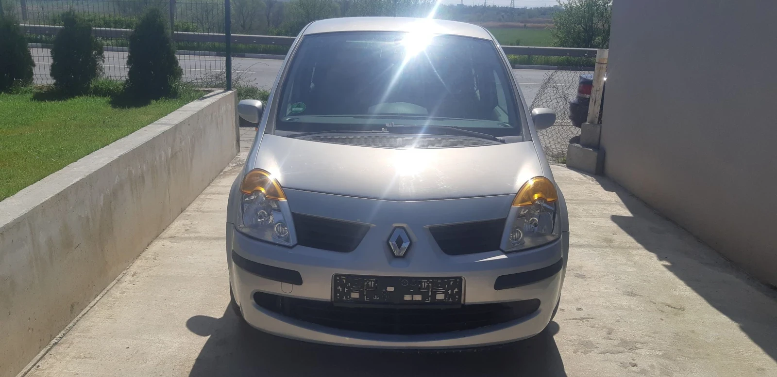Renault Modus 1.6 Автоматик Бензин 109 кс - изображение 2