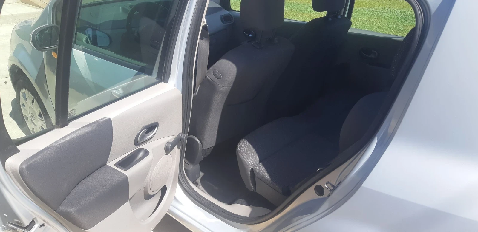 Renault Modus 1.6 Автоматик Бензин 109 кс - изображение 10