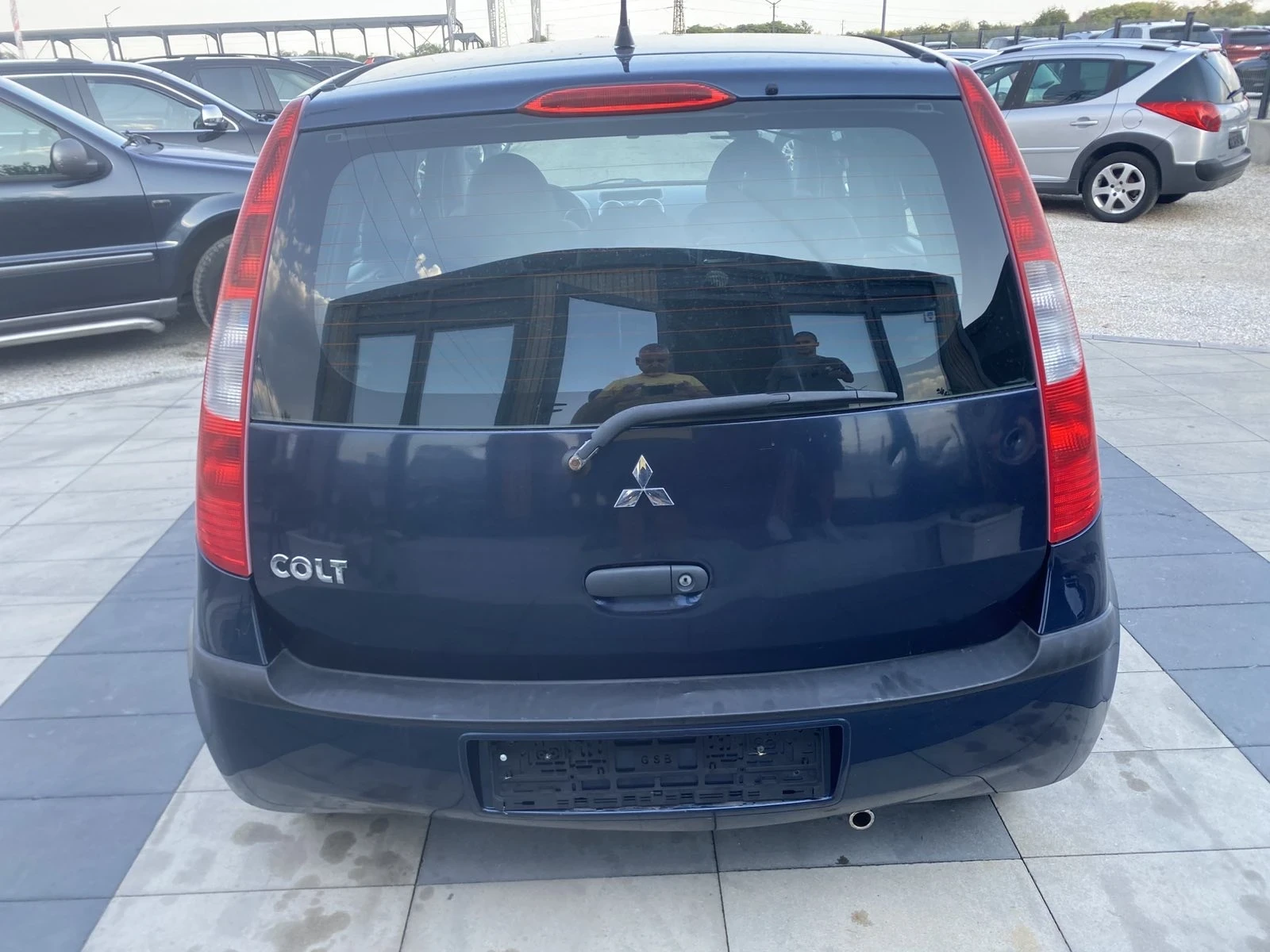 Mitsubishi Colt 1.3i 95к.с. - изображение 8