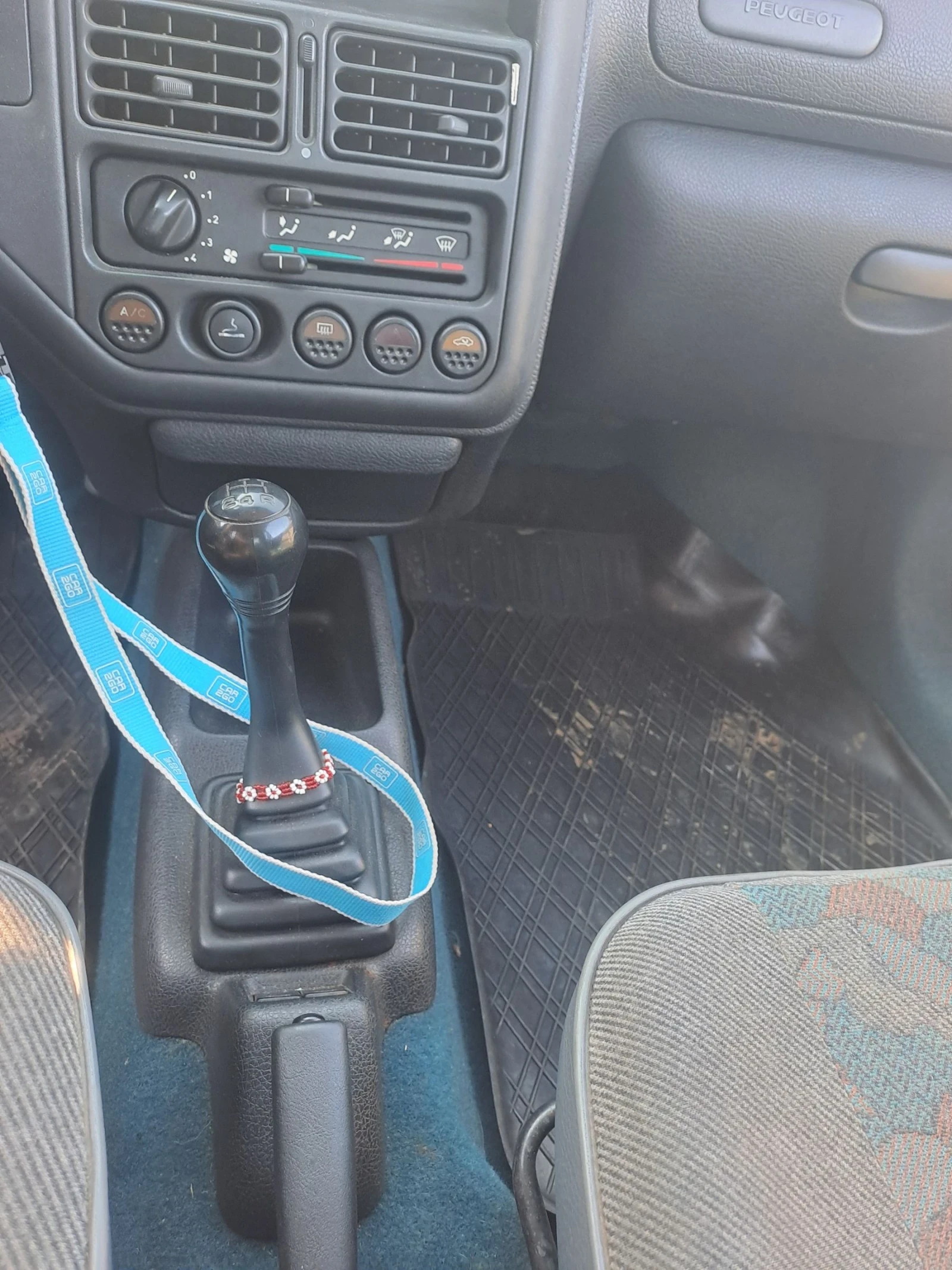 Peugeot 106 1.1 - изображение 8