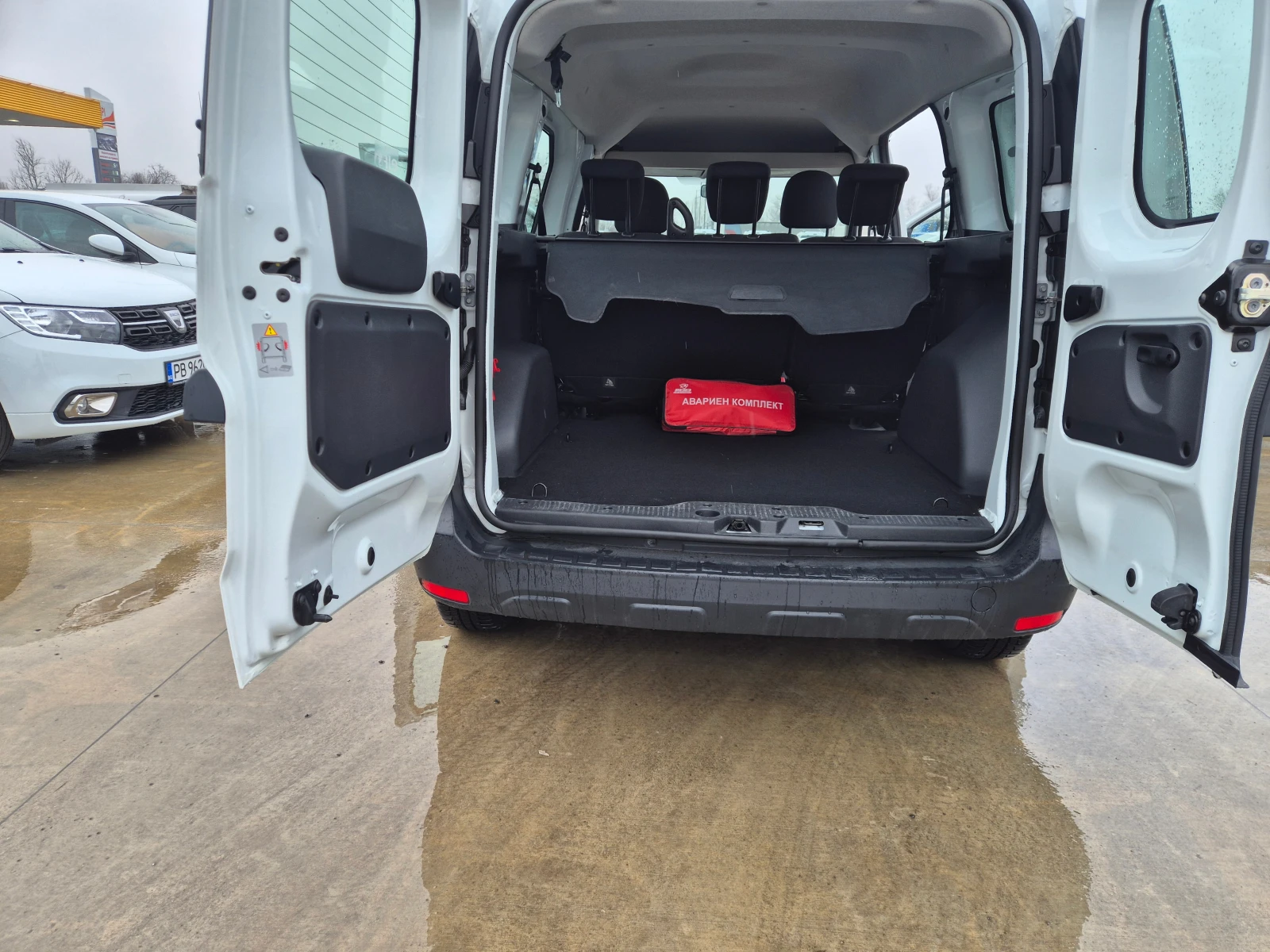 Dacia Dokker N -1= 1, 5-DCI | Mobile.bg � ����������� 11