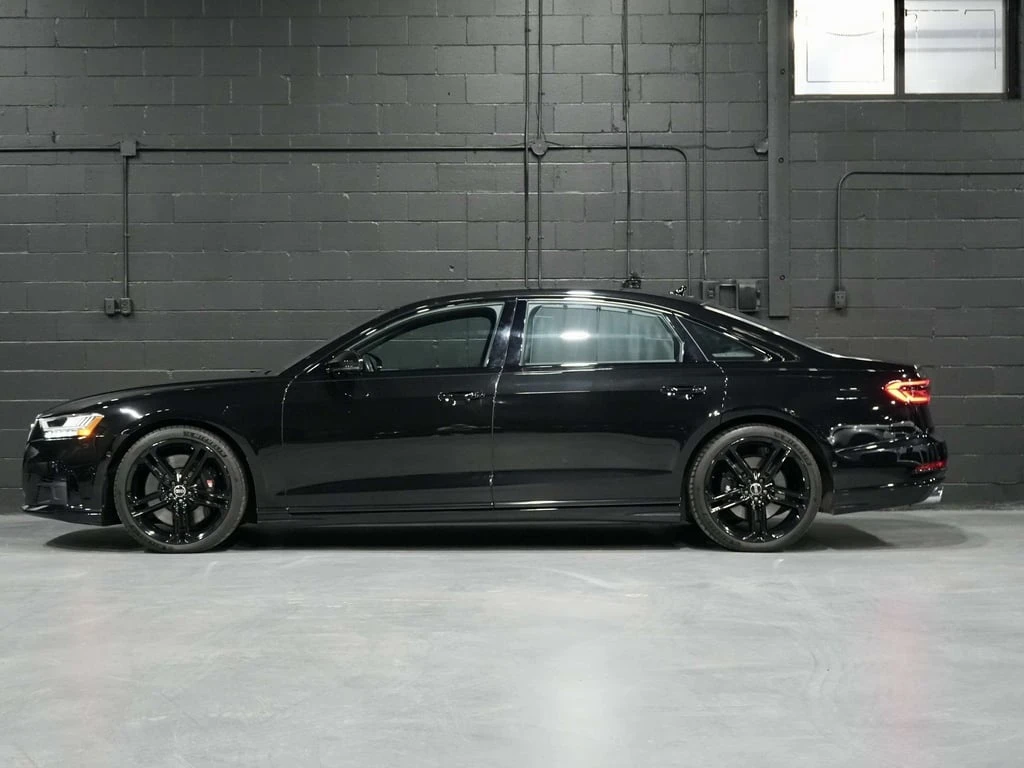 Audi S8 * quattro HUD/CARBON FIBER/BANG&O/PANO/360 CAM - изображение 3