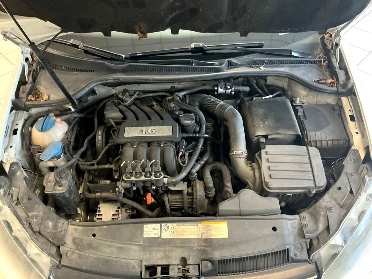 VW Golf VI 1.6 i-BIFuel, снимка 15 - Автомобили и джипове - 54115233