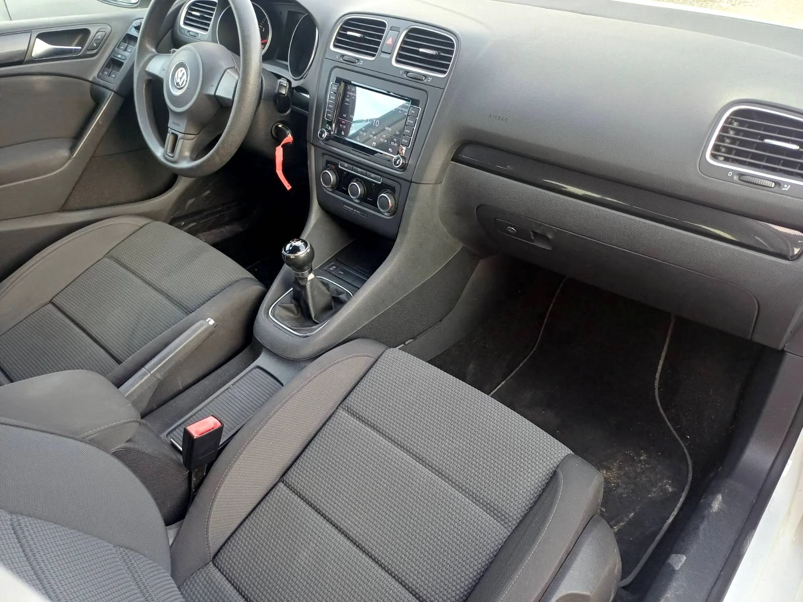 VW Golf VI 1.6 i-BIFuel, снимка 12 - Автомобили и джипове - 54115233