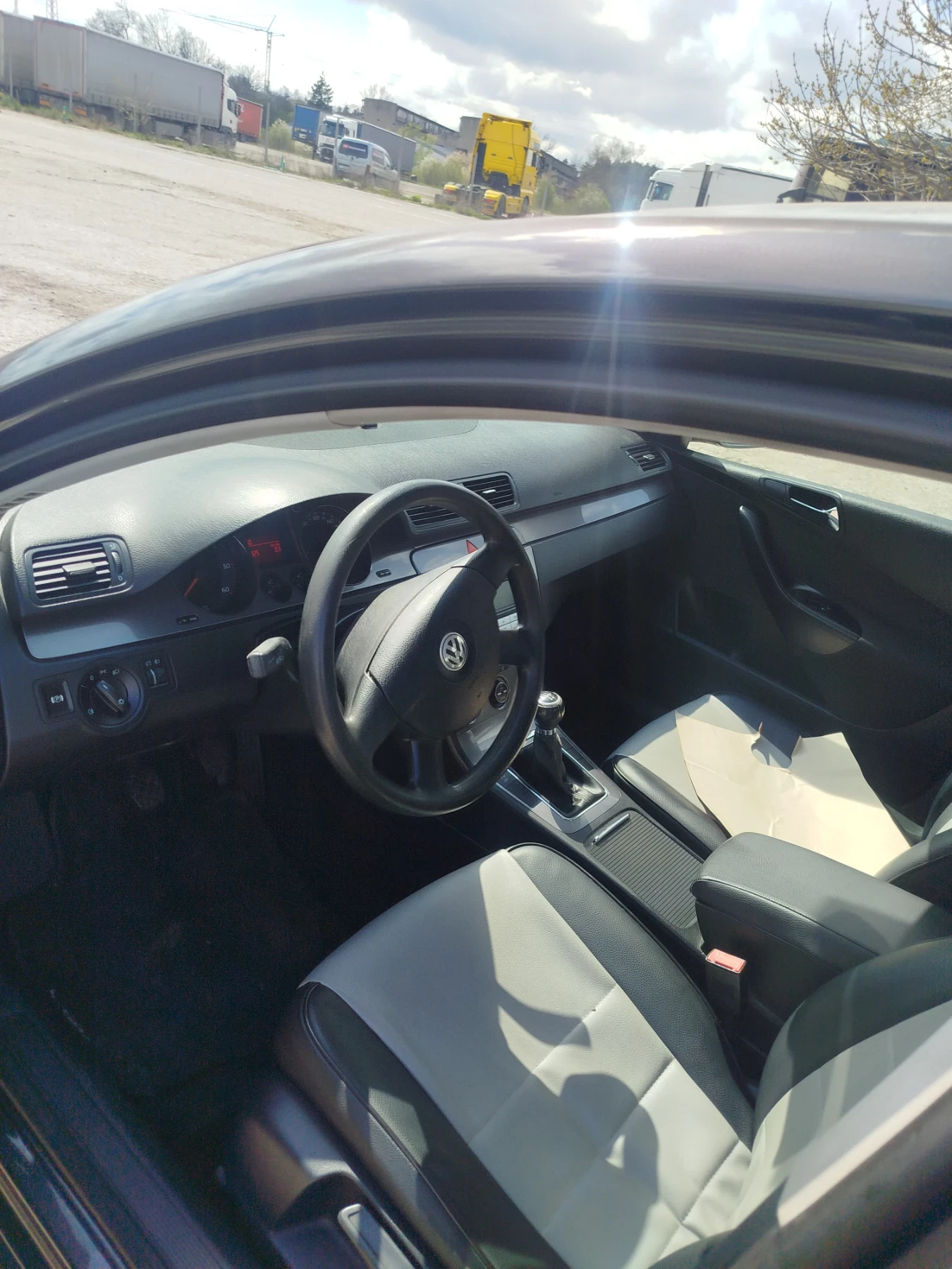 VW Passat 1.9 TDI, снимка 7 - Автомобили и джипове - 54161412