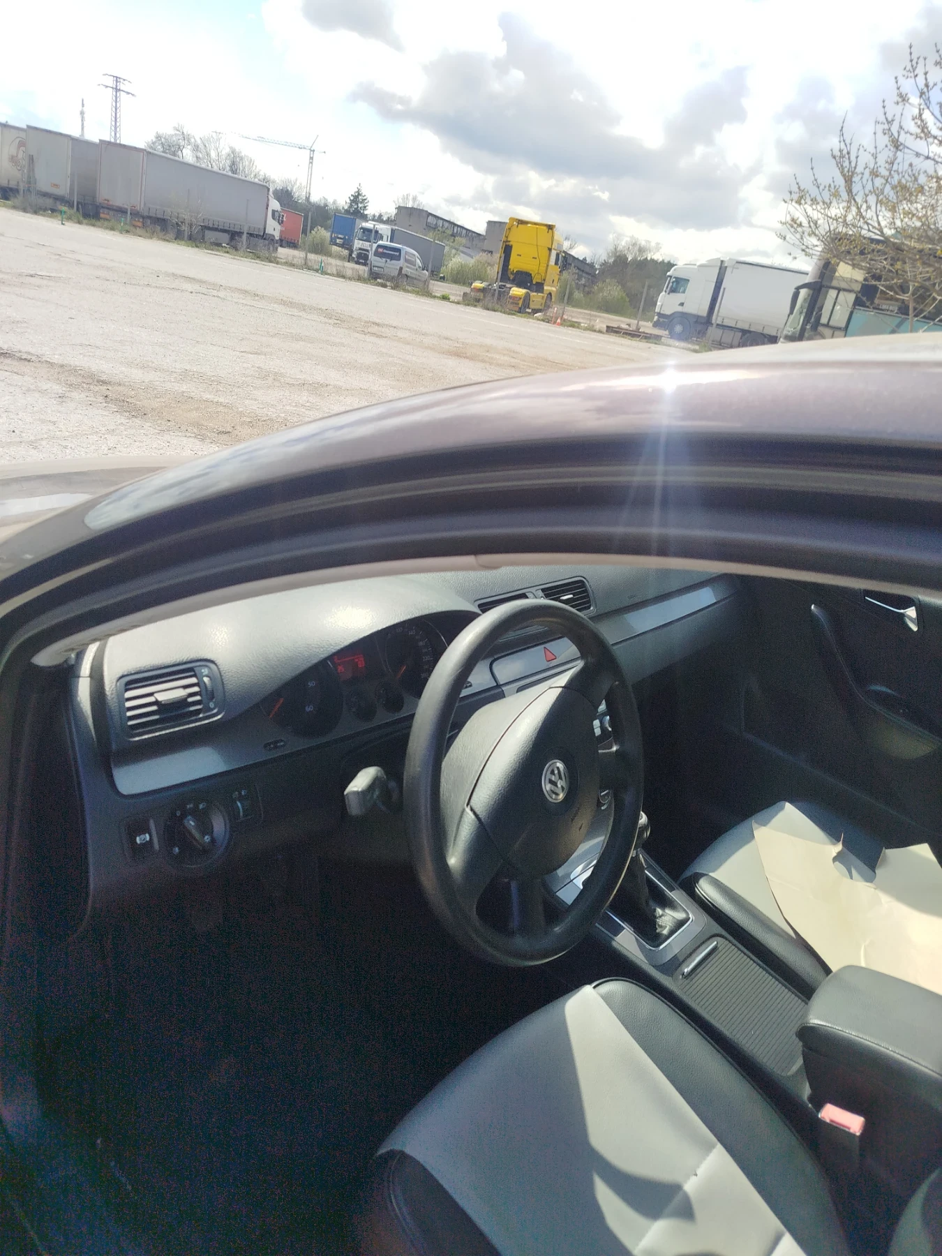 VW Passat 1.9 TDI, снимка 10 - Автомобили и джипове - 54161412