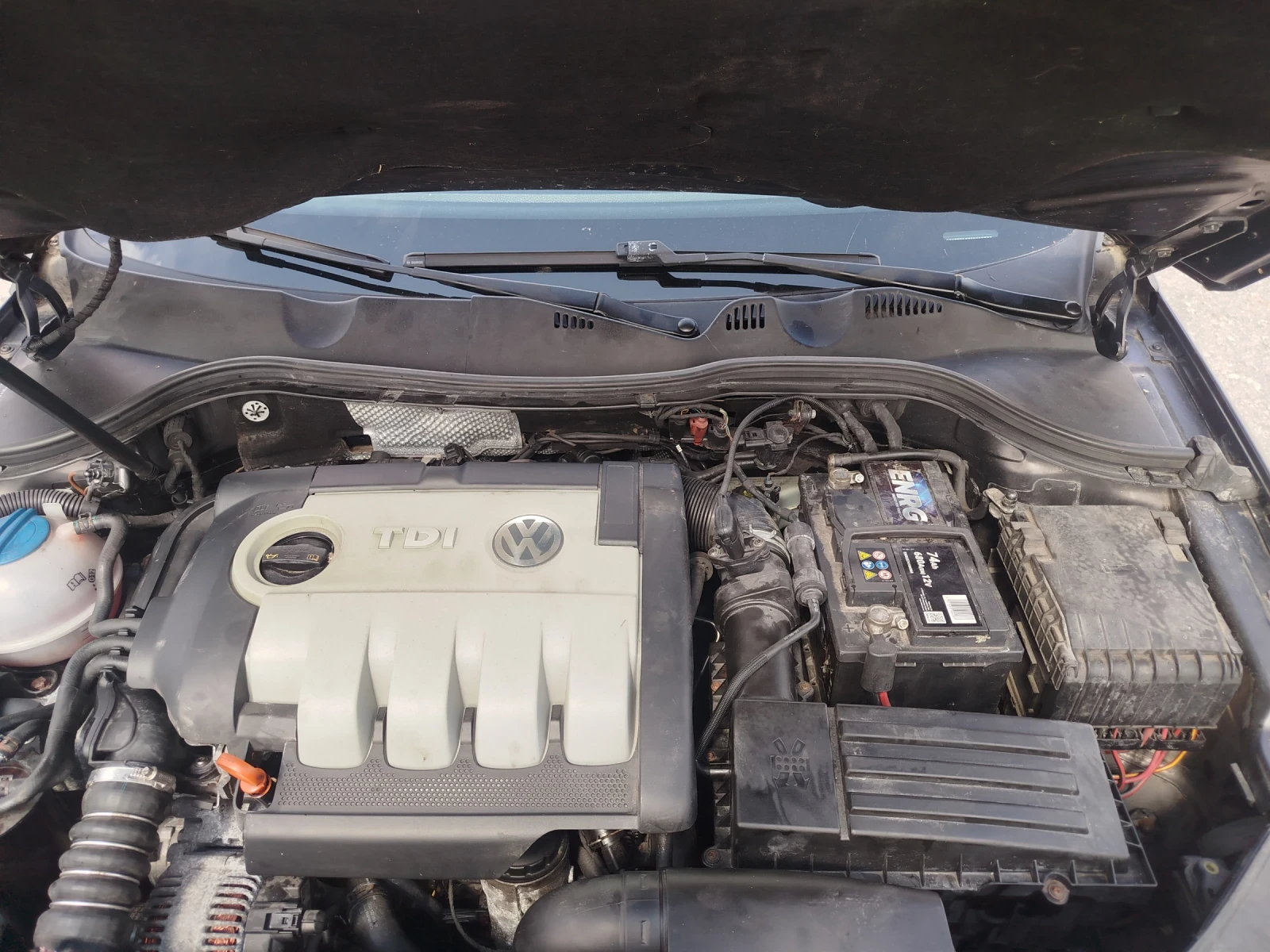 VW Passat 1.9 TDI, снимка 9 - Автомобили и джипове - 54161412