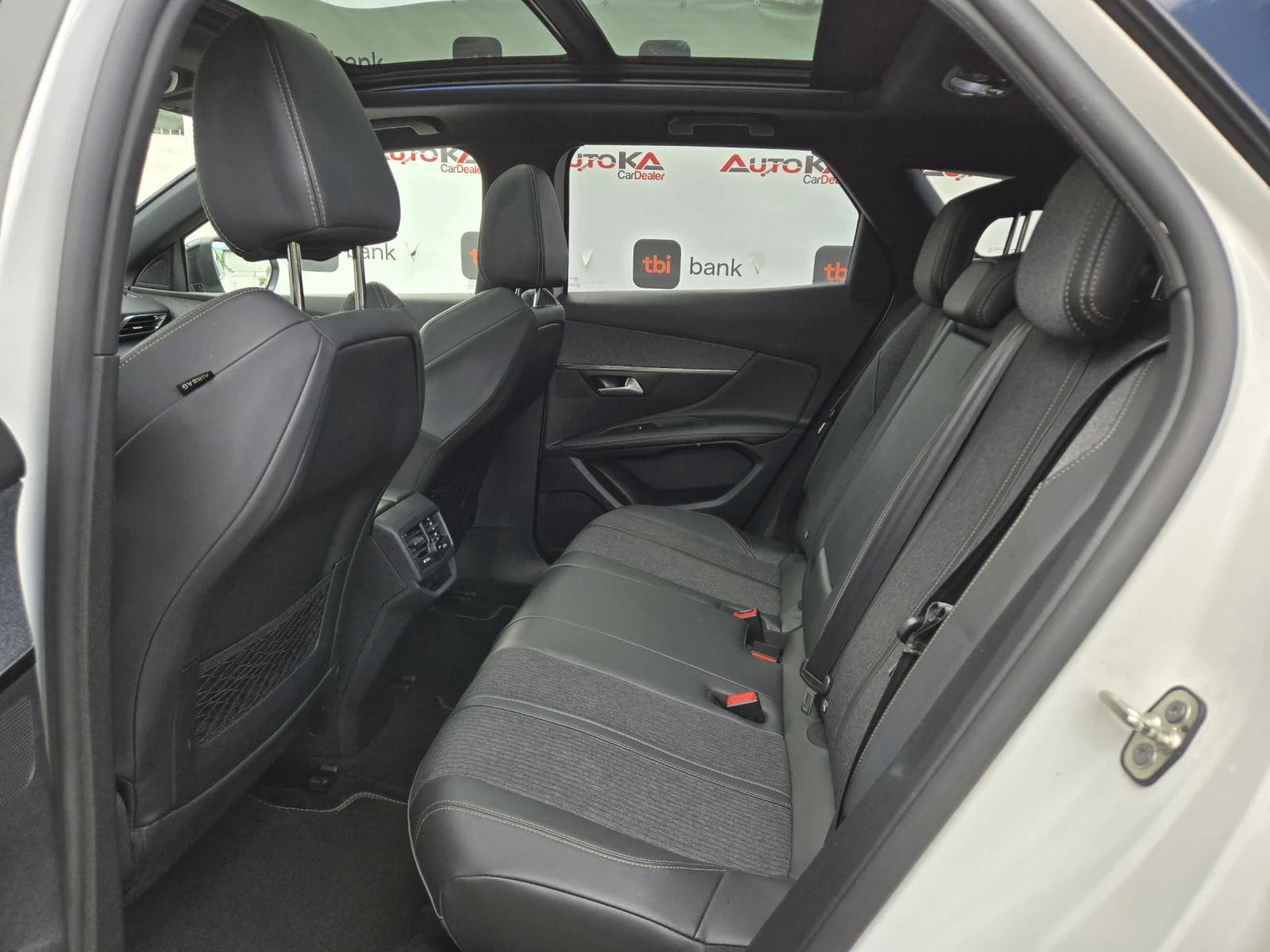 Peugeot 3008 1.5HDI-131кс= АВТОМАТ= GT LINE= DISTRONIC= PANORAM, снимка 9 - Автомобили и джипове - 54714294