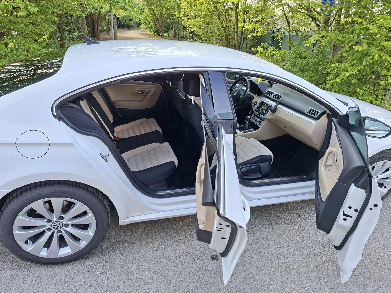 VW CC 170кс Ръчка, снимка 10 - Автомобили и джипове - 54806760