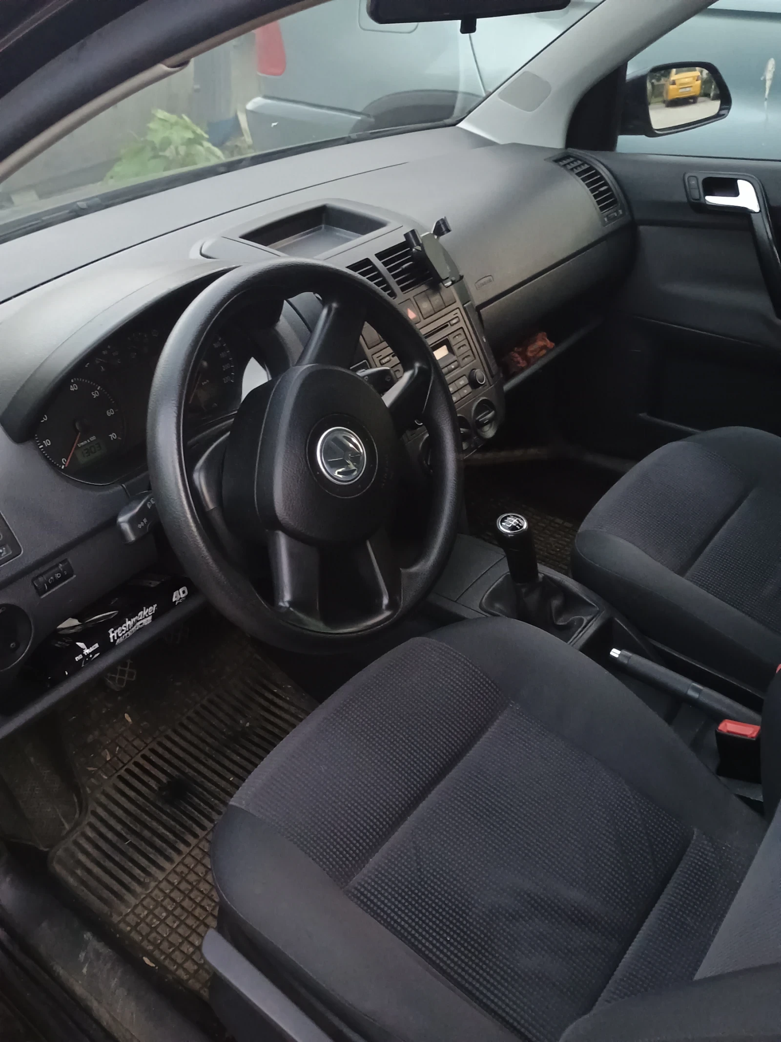 VW Polo, снимка 4 - Автомобили и джипове - 54849417