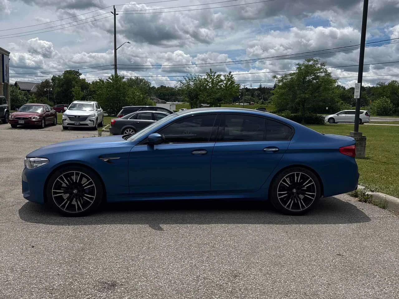 BMW M5 * BOWERS&WILKINS* МАСАЖИ* ДИТРОНИК* 360* ВАКУМ* , снимка 3 - Автомобили и джипове - 54923675