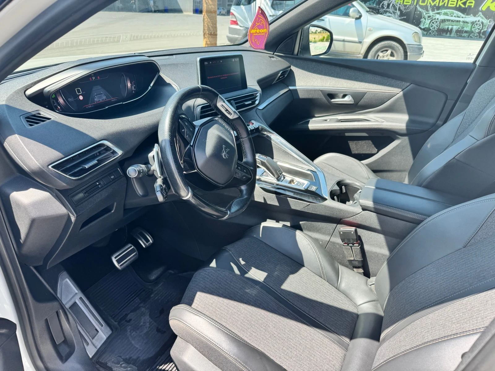 Peugeot 3008  1.6 PureTech (180 к.с.) GT-line, снимка 13 - Автомобили и джипове - 55105156