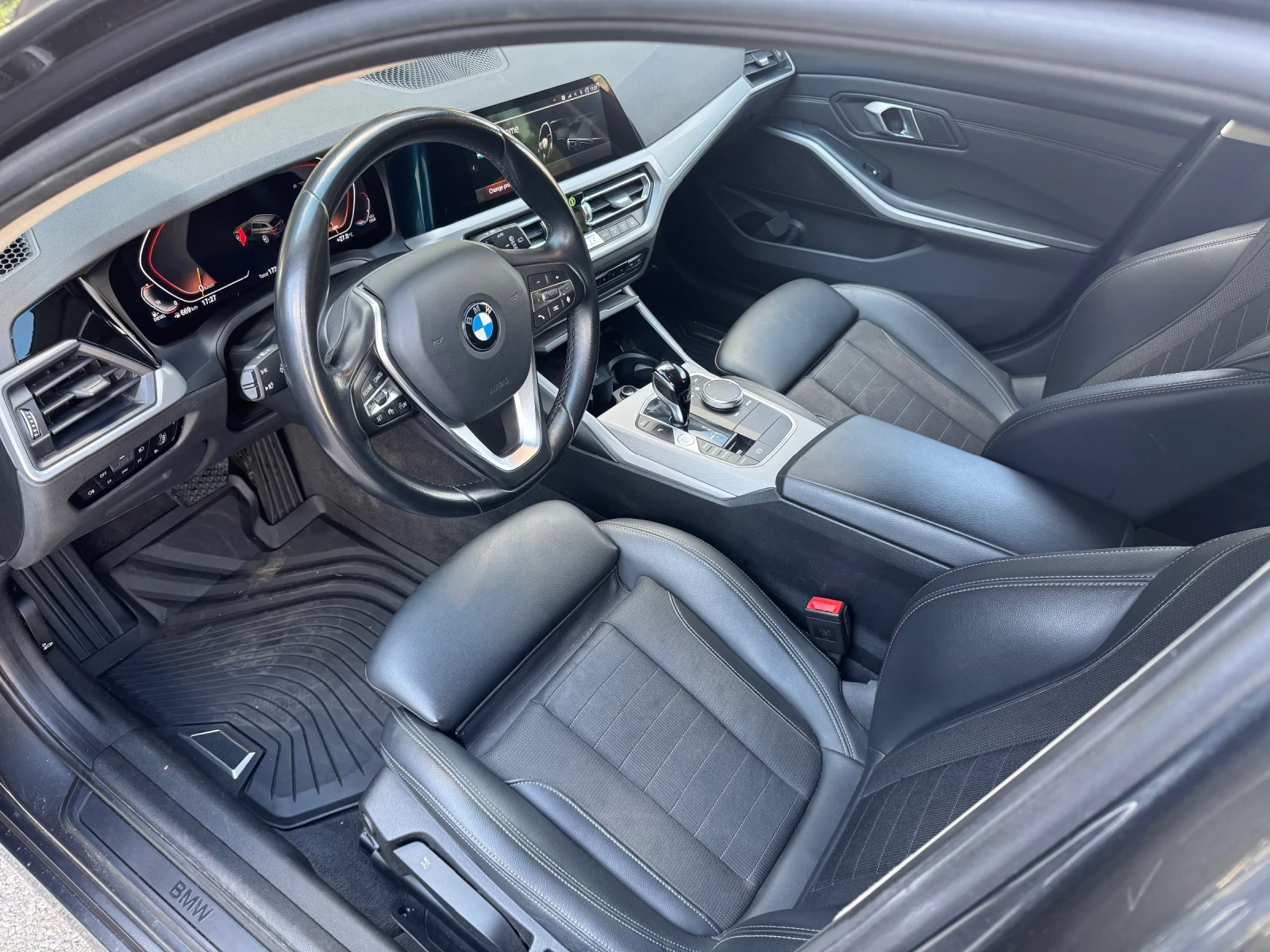 BMW 320 Touring xdrive mhev, снимка 14 - Автомобили и джипове - 55233259