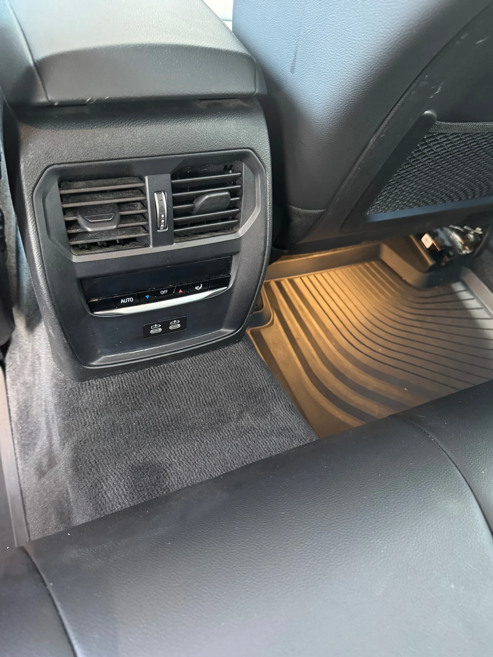 BMW 320 Touring xdrive mhev, снимка 10 - Автомобили и джипове - 55233259