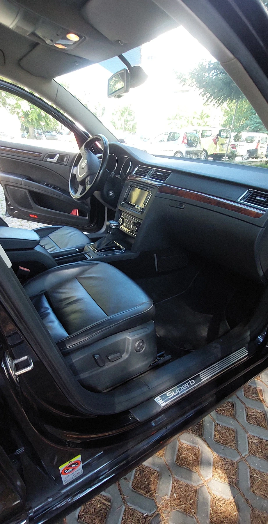 Skoda Superb, снимка 9 - Автомобили и джипове - 55681216