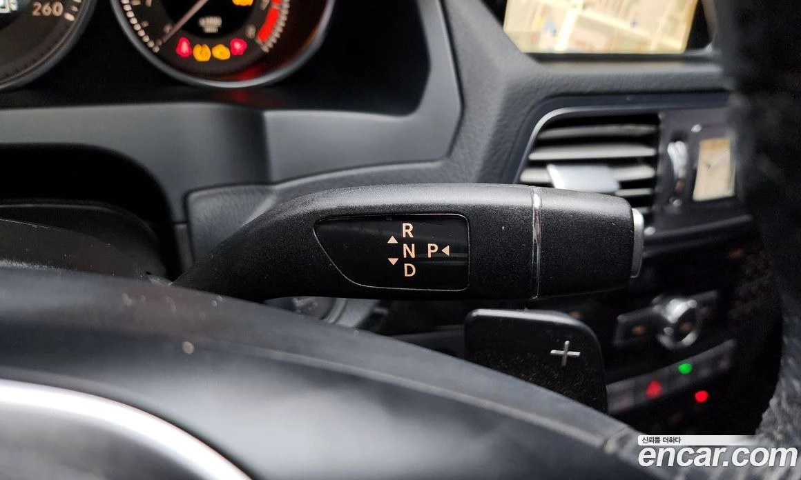 Mercedes-Benz E 200 E200 Coupe, снимка 9 - Автомобили и джипове - 55685028
