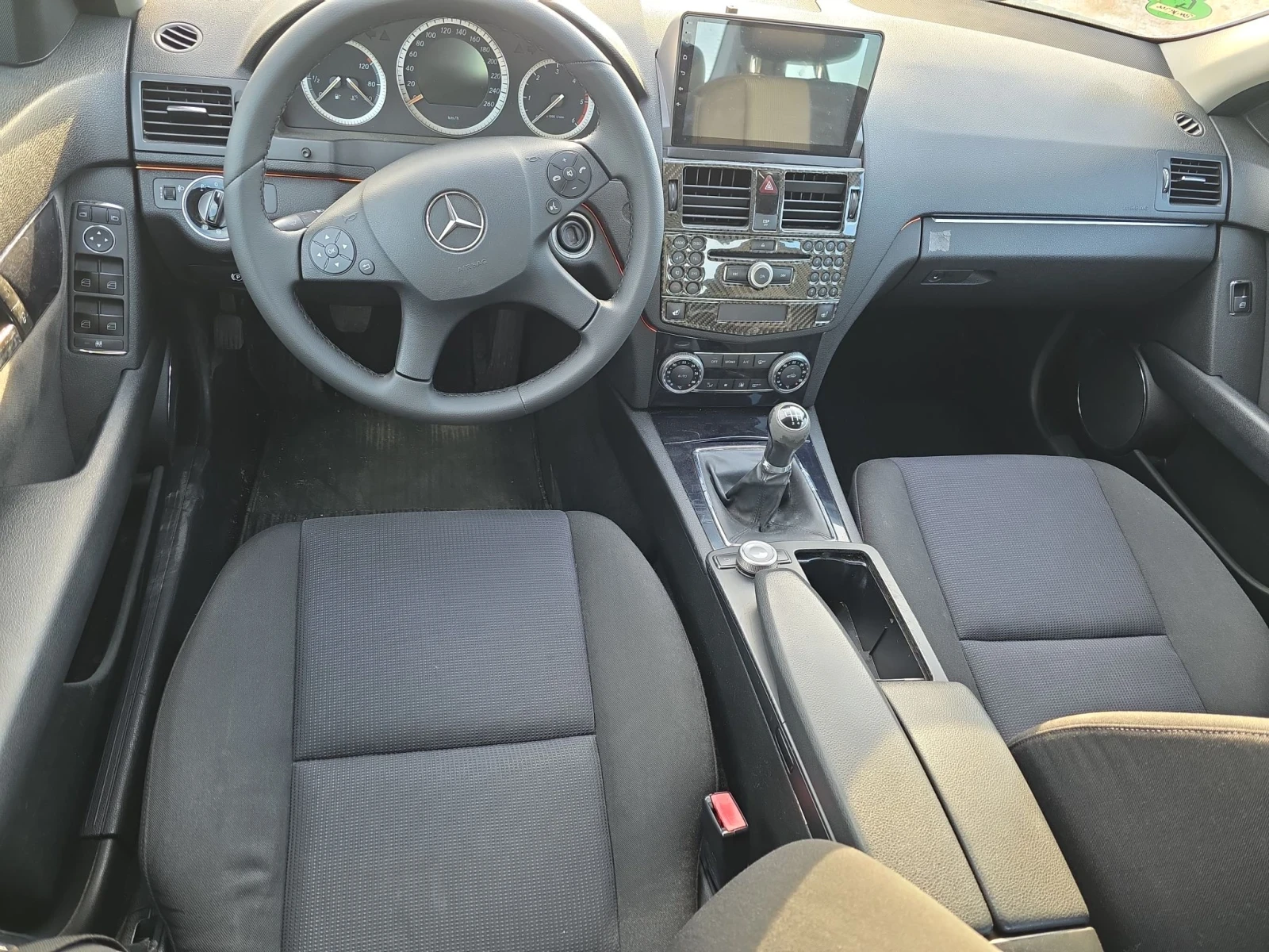 Mercedes-Benz C 200 Avangarg, снимка 8 - Автомобили и джипове - 56124428