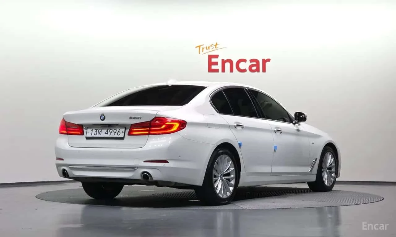 BMW 530 * 530i Luxury Plus * ЦЕНА ДО БГ, снимка 2 - Автомобили и джипове - 56313350