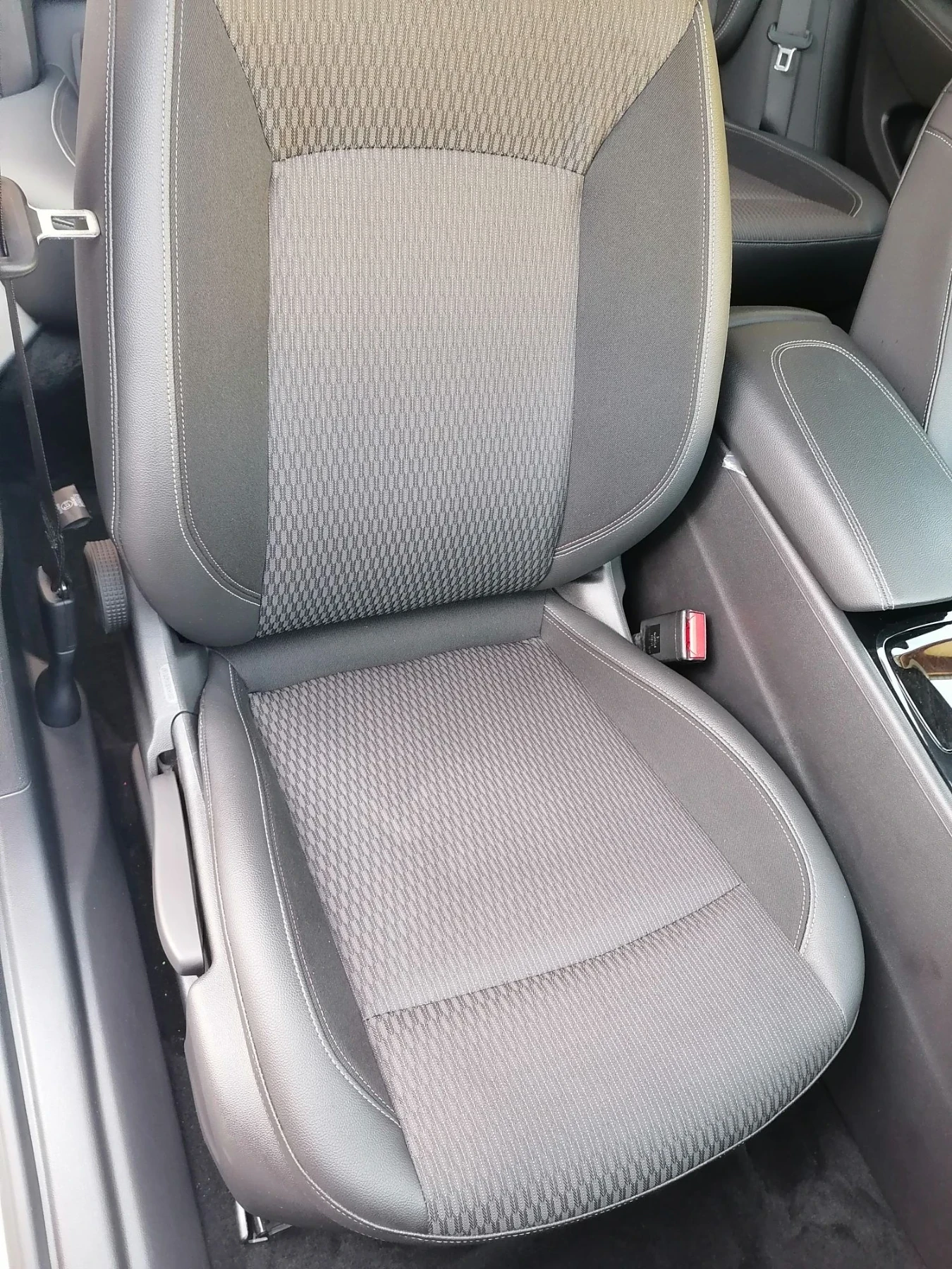 Opel Insignia Country Tourer (B), снимка 12 - Автомобили и джипове - 56628226