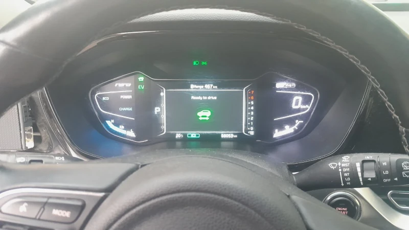 Kia Niro 1.6 i, снимка 8 - Автомобили и джипове - 47829448