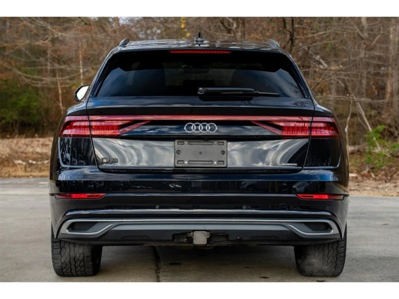 Audi Q8 PREMIUM S-Line* Black Optic* Distronic* Пано* Подг, снимка 3 - Автомобили и джипове - 48564359