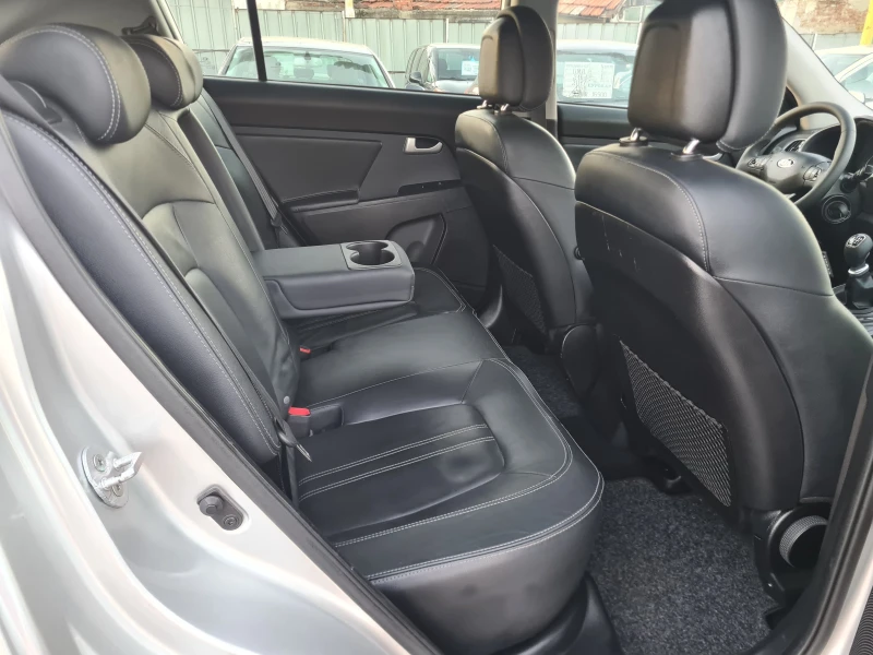 Kia Sportage 1.7CRDi-КОЖА.-ЛИЗИНГ, снимка 13 - Автомобили и джипове - 52255030