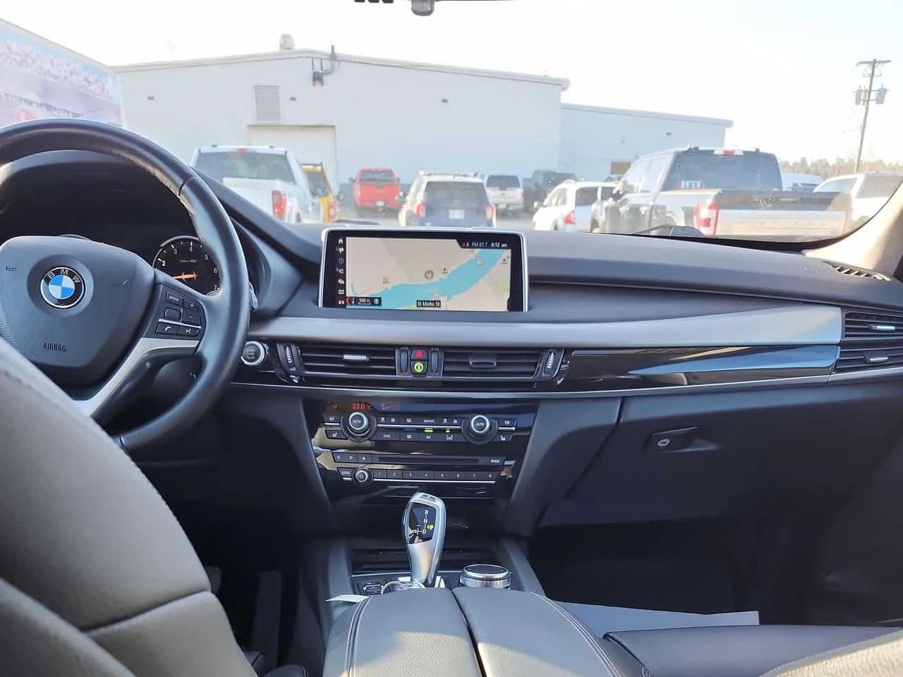 BMW X5 * XDRIVE35I* 360 КАМЕРА* HEAD UP* ПОДГРЕВ* , снимка 7 - Автомобили и джипове - 53987908