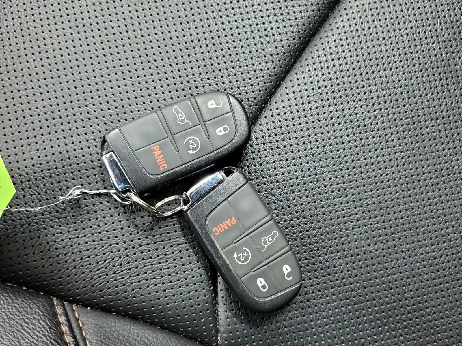 Jeep Compass LIMITED * * CARFAX * * АВТО КРЕДИТ * * , снимка 13 - Автомобили и джипове - 54077440