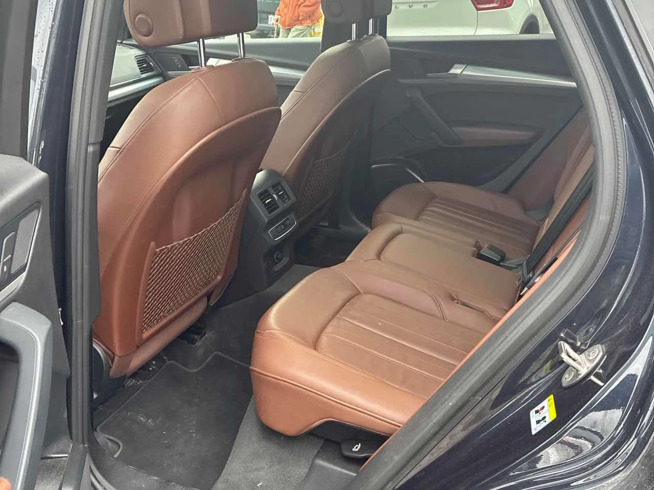 Audi Q5 * Progressiv * ПАНОРАМА* ПОДГРЕВИ* KEYLESS* , снимка 11 - Автомобили и джипове - 54581199