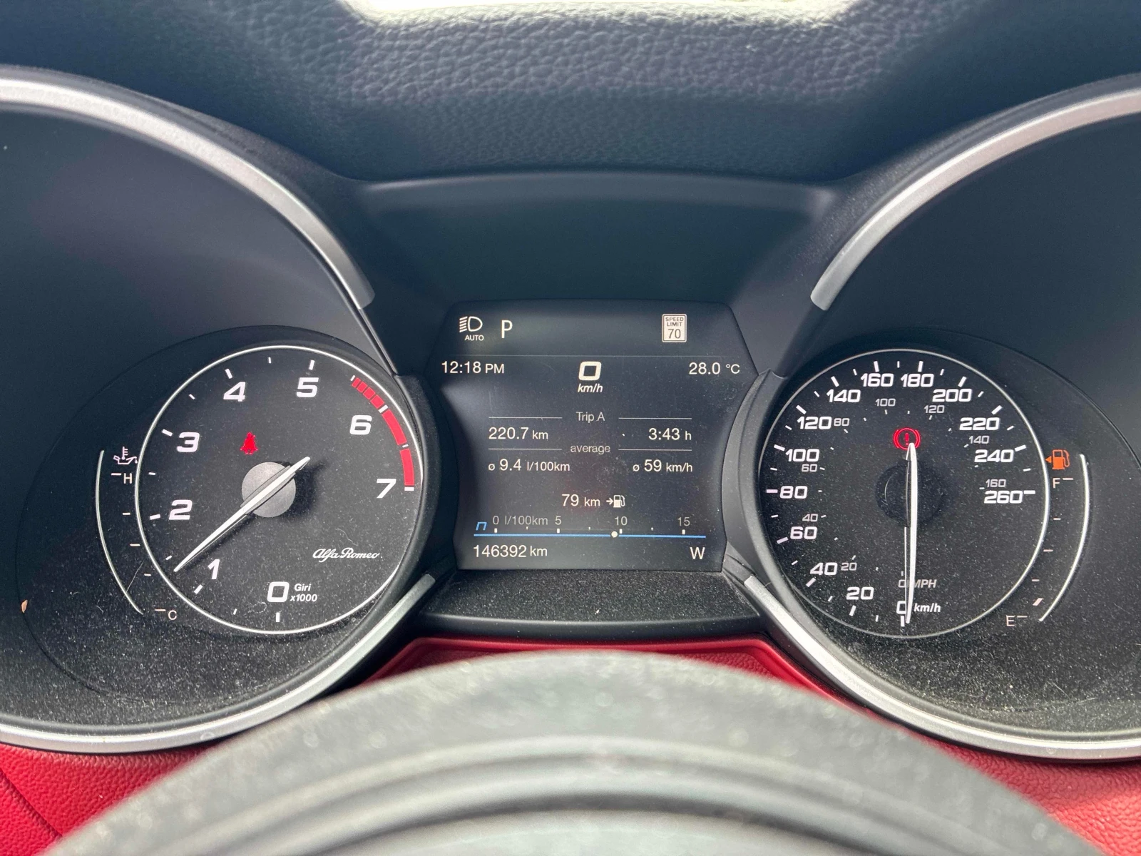 Alfa Romeo Stelvio * * CARFAX * * АВТО КРЕДИТ * * , снимка 9 - Автомобили и джипове - 54874342