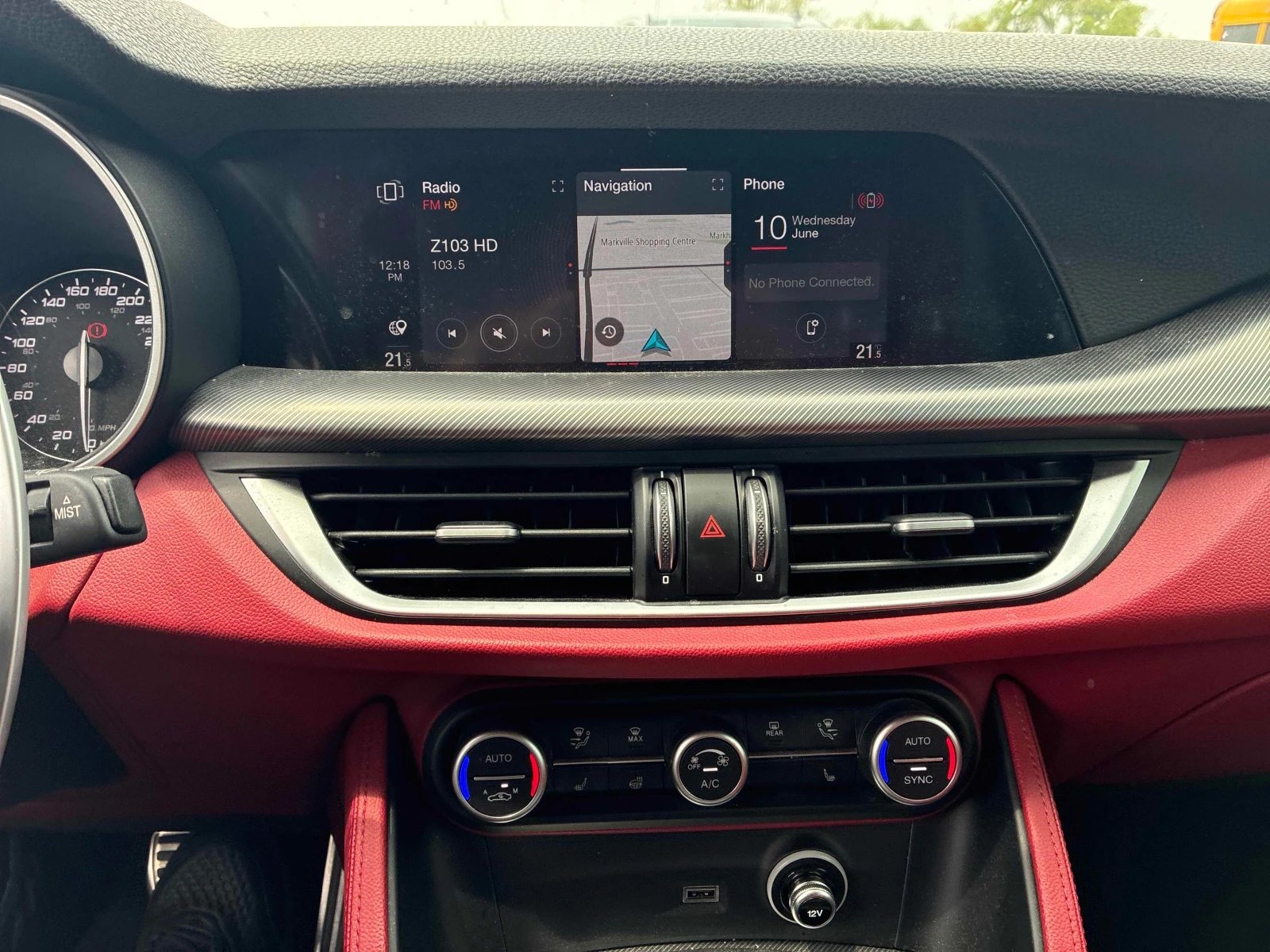 Alfa Romeo Stelvio * * CARFAX * * АВТО КРЕДИТ * * , снимка 8 - Автомобили и джипове - 54874342