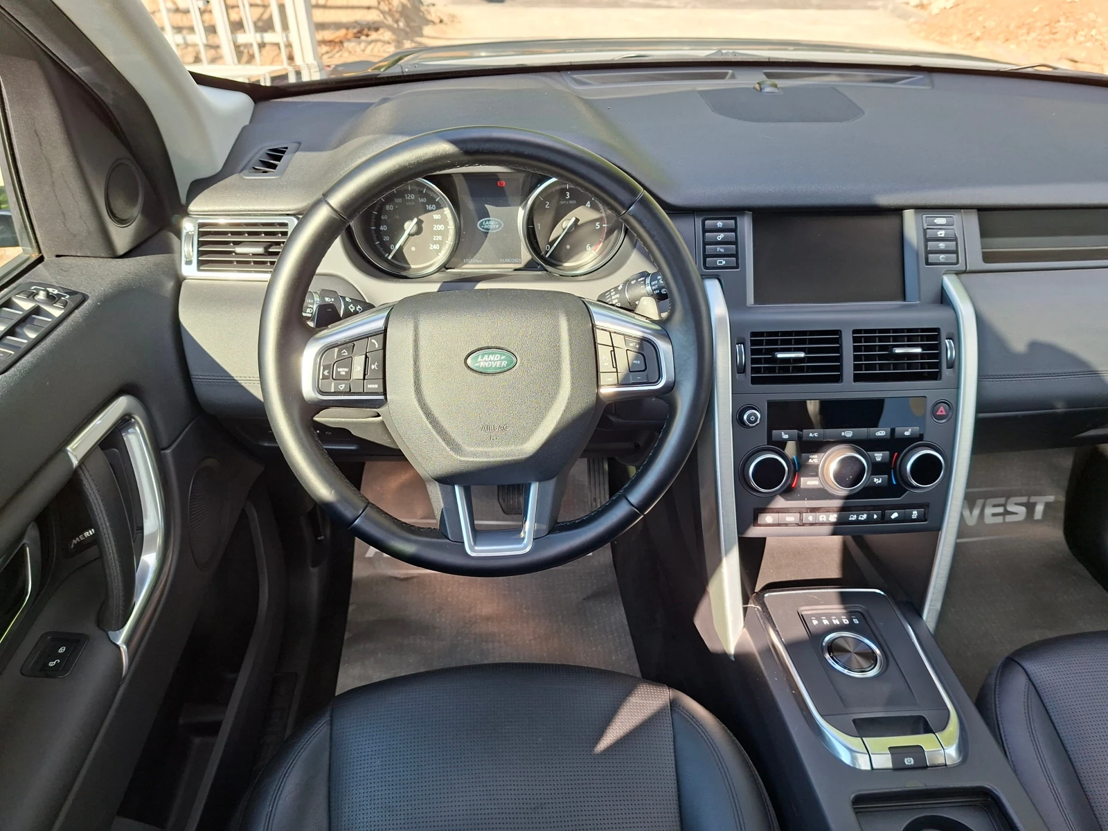 Land Rover Discovery Sport 2.0/150ks, снимка 12 - Автомобили и джипове - 54916454