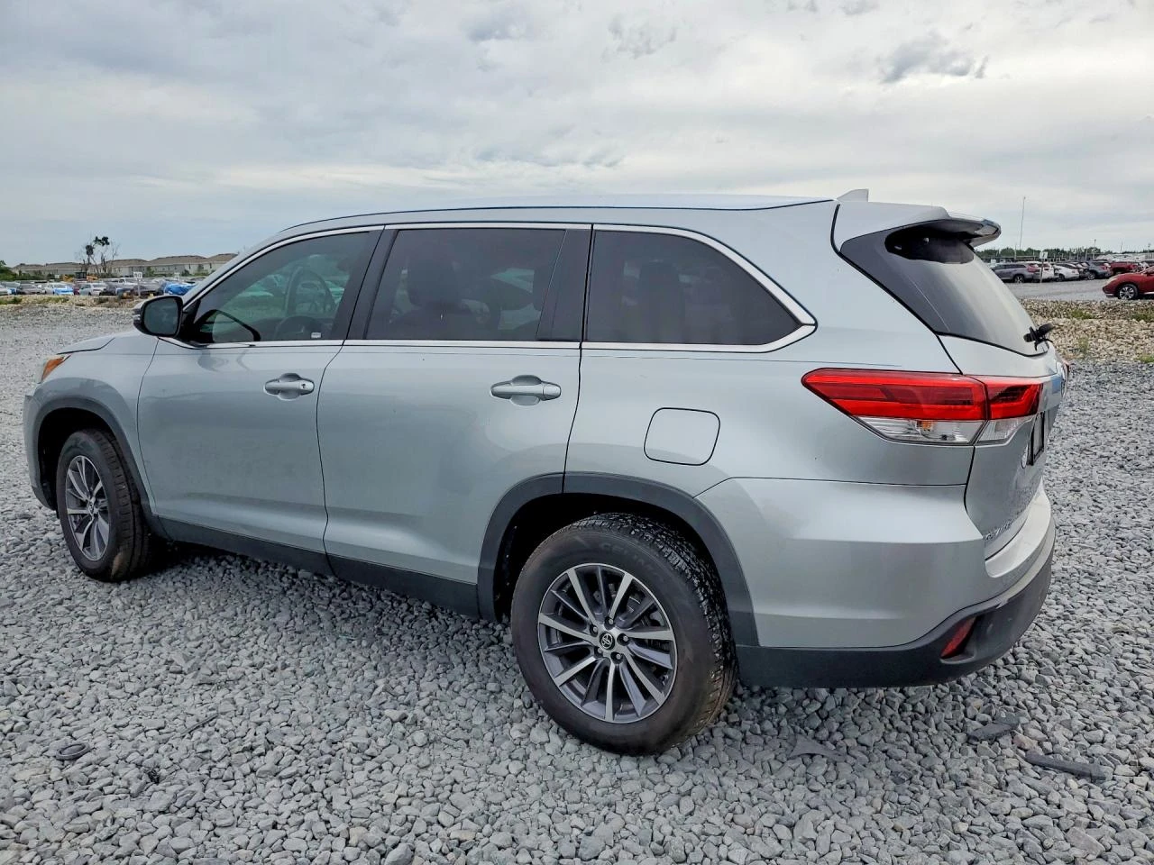 Toyota Highlander 3.5l Xle, снимка 2 - Автомобили и джипове - 55382740