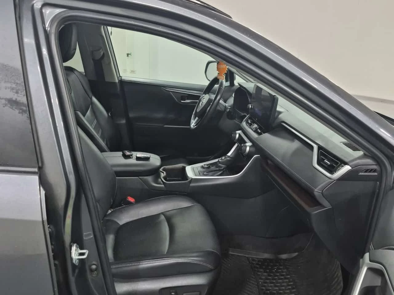 Toyota Rav4 Hybrid Limited  CARFAX, снимка 14 - Автомобили и джипове - 55623815