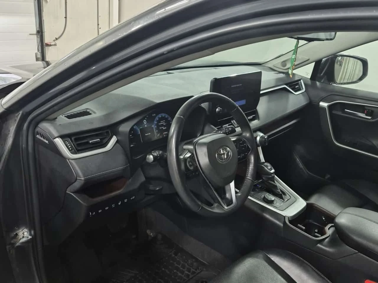 Toyota Rav4 Hybrid Limited  CARFAX, снимка 12 - Автомобили и джипове - 55623815