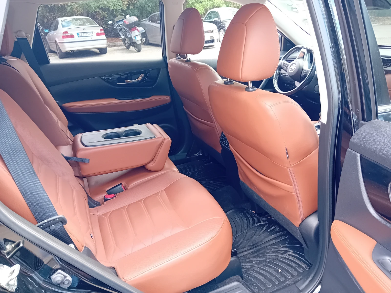 Nissan X-trail Tekna  facelift, снимка 4 - Автомобили и джипове - 56113550