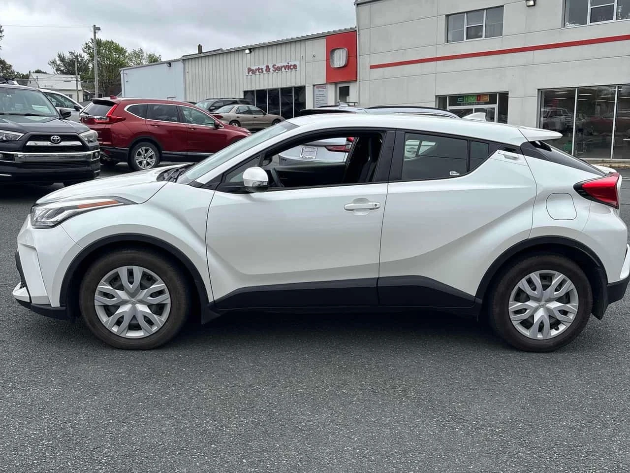 Toyota C-HR * FWD * CARFAX * ��� ������������ ������ | Mobile.bg � ����������� 2